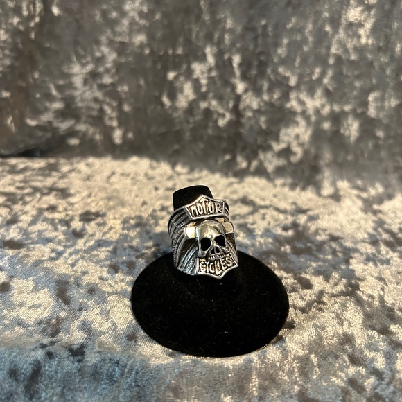VINTAGE G&S SILVER SKULL MOTORCYCLE RING HD SKULL RING BIKER RING - Picture 4 of 5